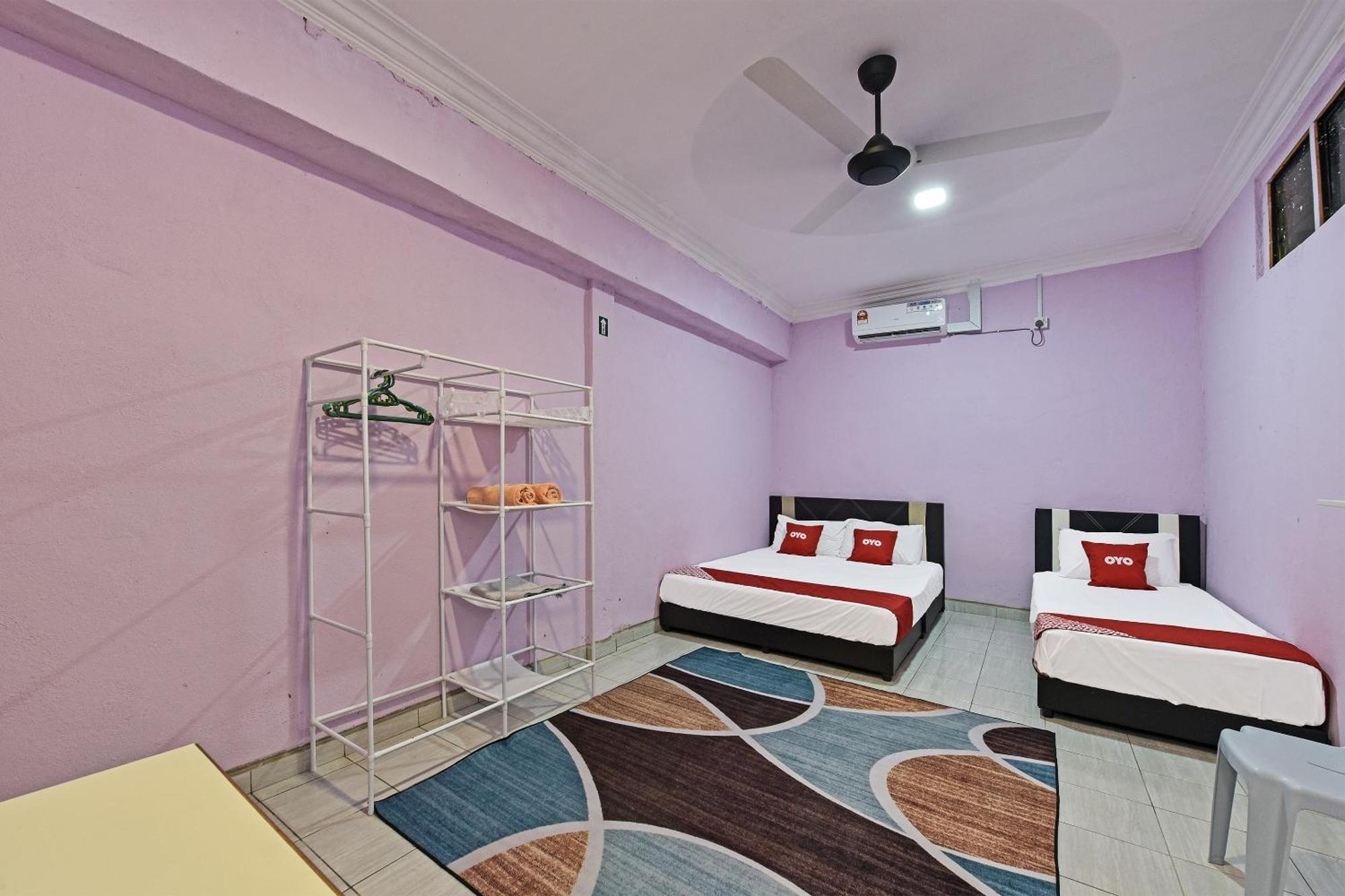 Oyo 90551 Zn Mix Homestay & Roomstay Kampung Raja Exterior foto
