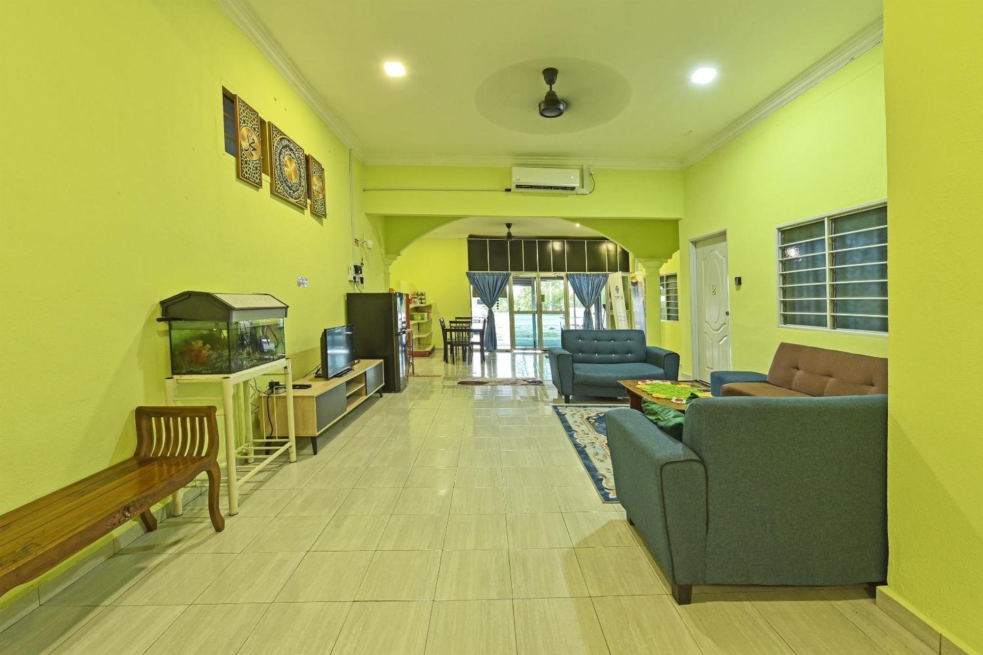 Oyo 90551 Zn Mix Homestay & Roomstay Kampung Raja Exterior foto