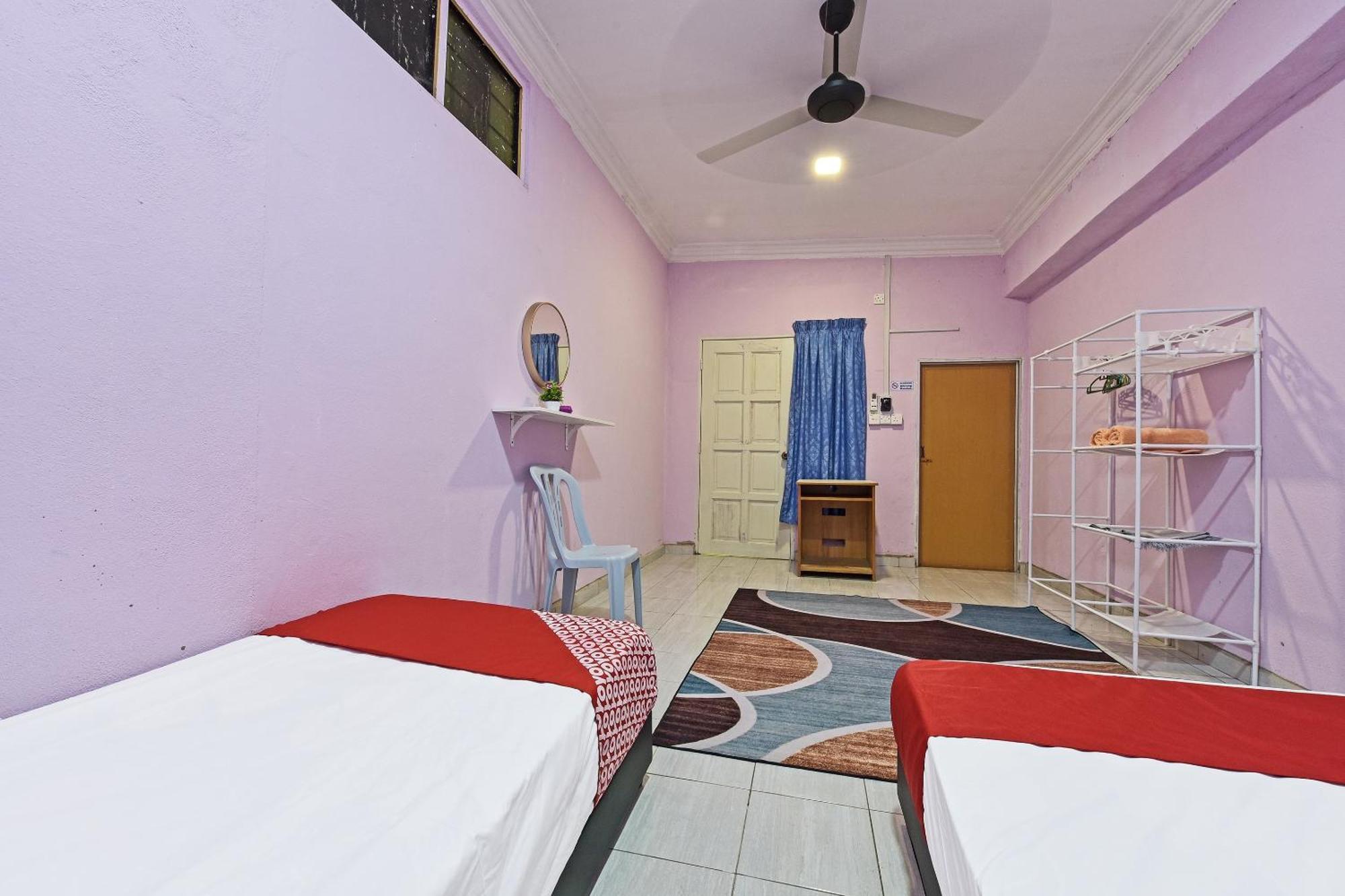 Oyo 90551 Zn Mix Homestay & Roomstay Kampung Raja Exterior foto