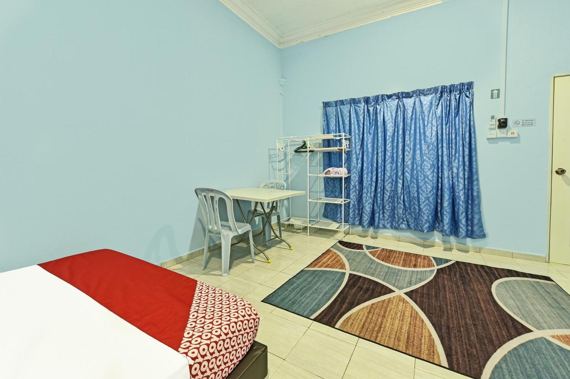Oyo 90551 Zn Mix Homestay & Roomstay Kampung Raja Exterior foto