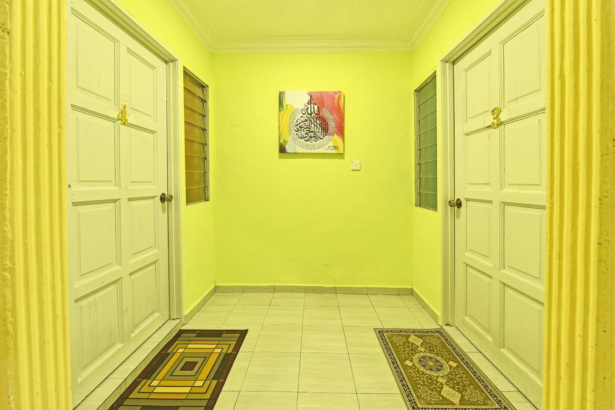 Oyo 90551 Zn Mix Homestay & Roomstay Kampung Raja Exterior foto
